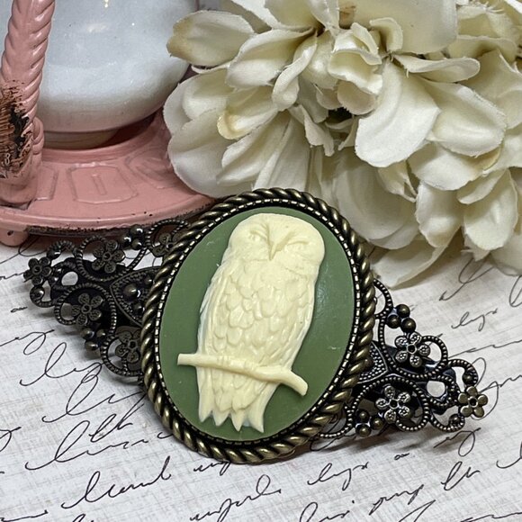 FESTIVAL Owl Barn Tree Gothic Green Wh Cameo Wedding Prom Pin Hair Clip Viking - Picture 5 of 9